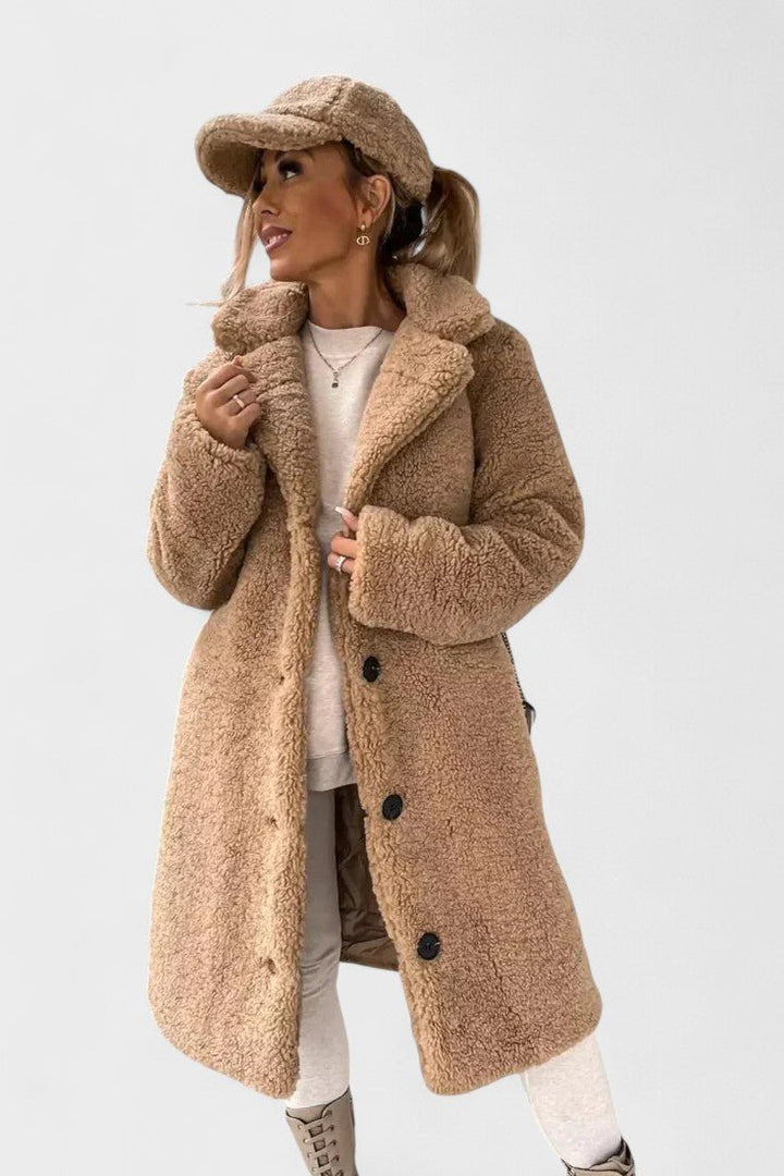 Freja Andersen | Elegant teddyjakke i luksuriøst design
