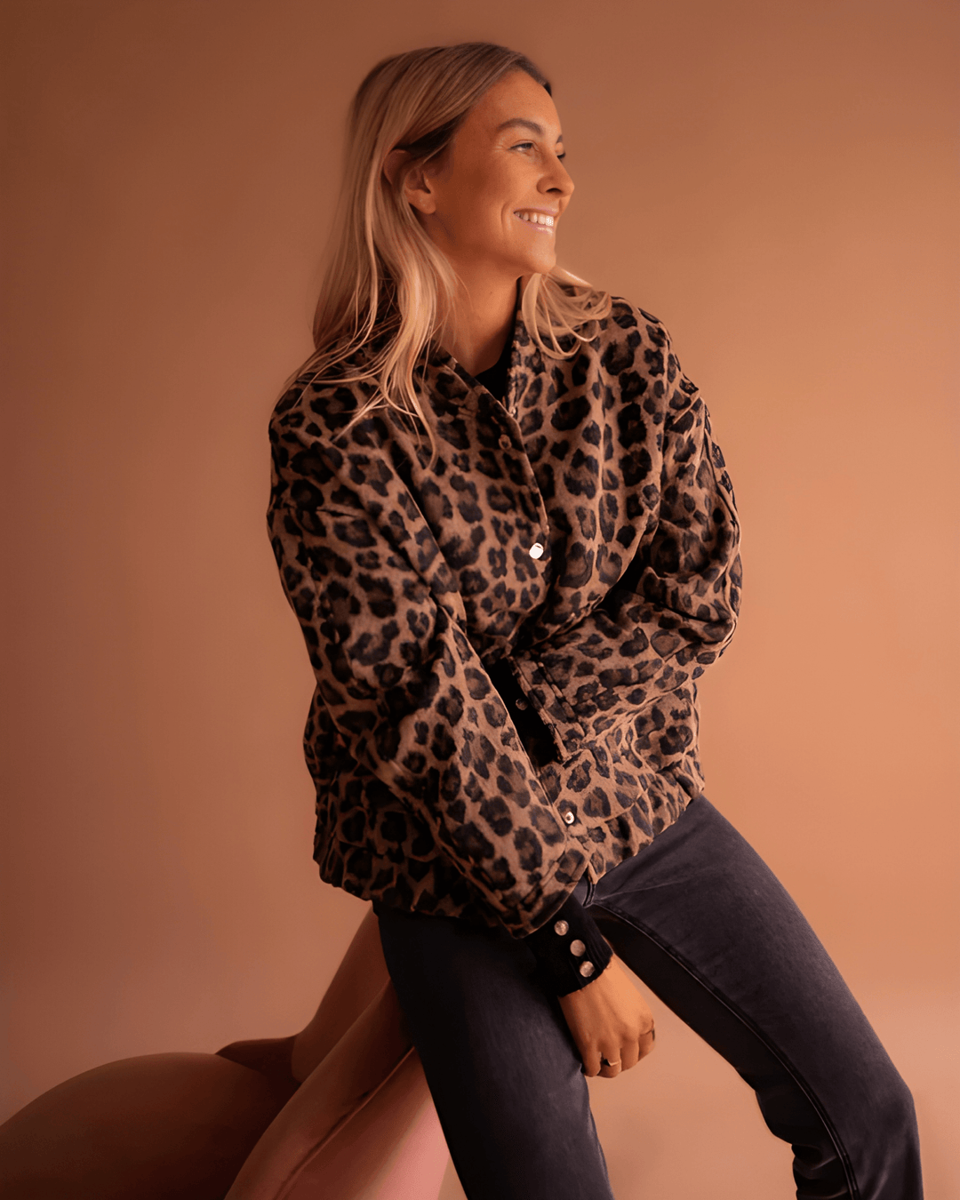 Freja Andersen | Leopard Bomberjakke