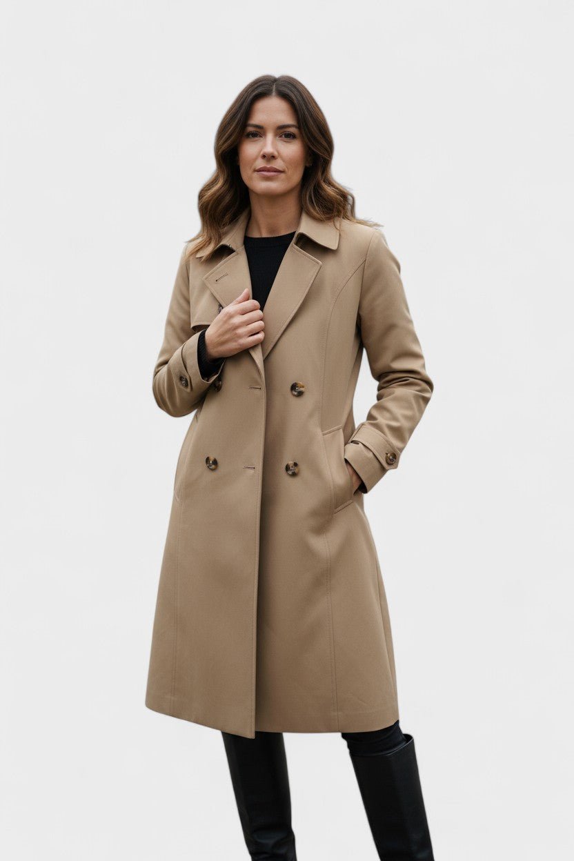 Freja Andersen | Elegant trenchcoat i klassisk design