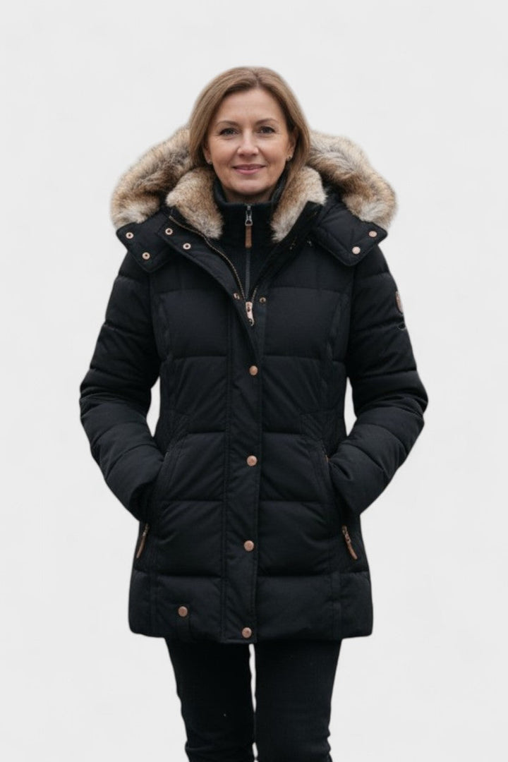 Freja Andersen | Frakke med blødt pelsfor