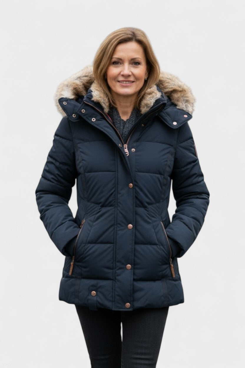 Freja Andersen | Frakke med blødt pelsfor