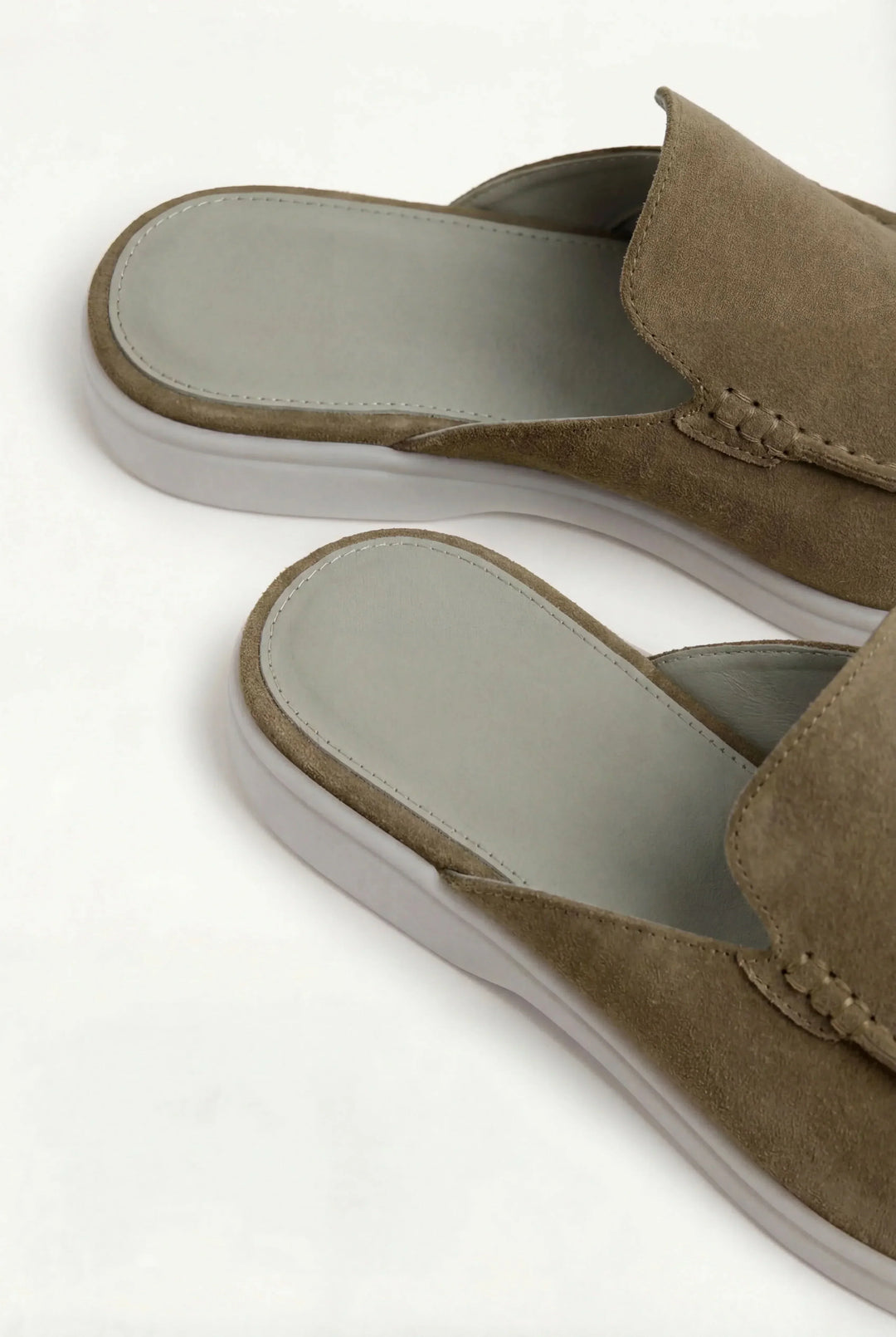 Olive ruskinds-mule