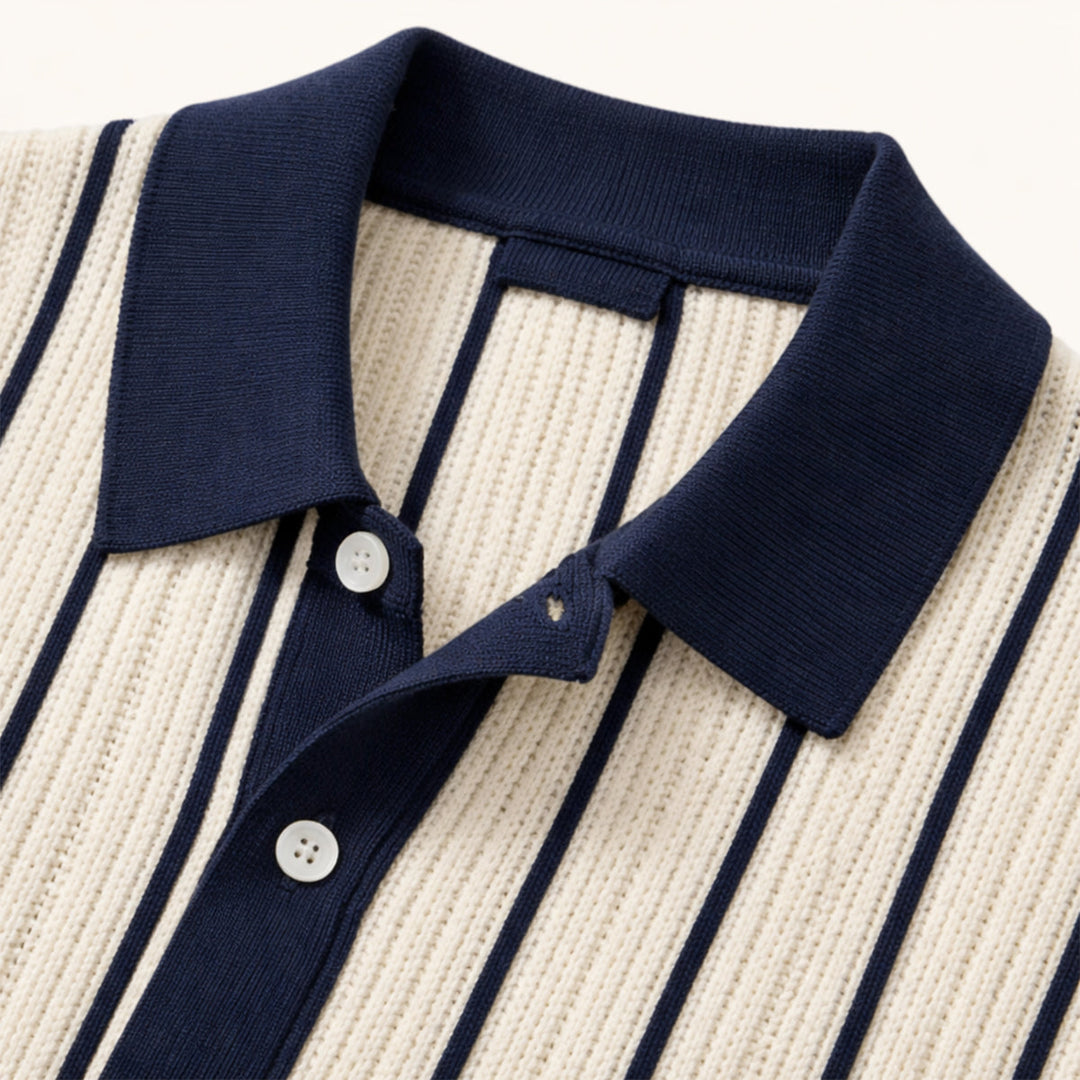Freja Andersen | Herre stilren afslappet stribet strik poloshirt
